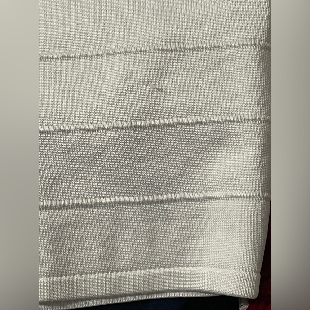 White Mini Skirt‎ - Picture 3 of 4